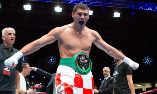 Экс-боксер «Astana Arlans» нацелился на титульный бой с Усиком или Фьюри