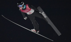 Казахстанские прыгуны с трамплина пробились в финал на Олимпиаде-2022