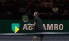 Видеообзор матча на турнире в Роттердаме Бублик — Маррей 6:7, 4:6