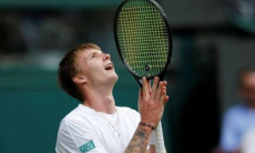 Комментатор Eurosport сделал замечание казахстанскому теннисисту за мат во время матча