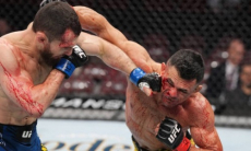 Казахстанец провел лучший бой вечера на турнире UFC и забрал солидный бонус