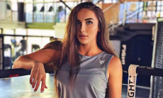 Российская красавица из Bellator выбрала победителя боя Агапова — Мороз в UFC