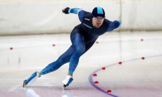 Казахстанский конькобежец выиграл «золото» на чемпионате мира по многоборью в Норвегии