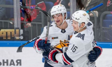 В серии «Барыса» с «Металлургом» забит первый хет-трик Кубка Гагарина-2022. Видео