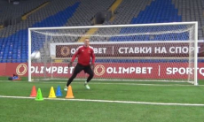 «Шахтер» опубликовал видео с тренировки вратарей