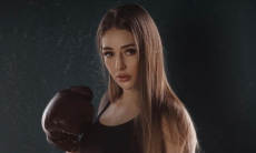 Самая привлекательная боксерша Казахстана провела тренировку с непобежденным бойцом ММА