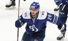 Топ-клуб из КХЛ разорвал контракт с экс-форвардом «Барыса»