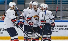 Обидчика «Барыса» жестко унизили в дебютном матче второго раунда плей-офф КХЛ. Видео