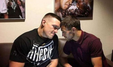 «Дико за этим наблюдать». Ломаченко и Усик потрясли звезду UFC