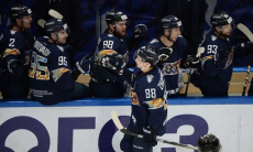 Соперник «Барыса» по КХЛ подписал контракты сразу с шестью хоккеистами