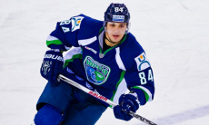 Казахстанский хоккеист подписал контракт с экс-чемпионом ВХЛ