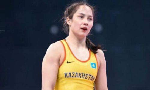 Казахстанка выдала сенсацию и завоевала «золото» чемпионата Азии по борьбе