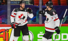 Разгромом завершился матч фаворита группы Казахстана на ЧМ-2022 по хоккею