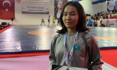 Казахстанка стала третьей на турнире по женской борьбе в Турции