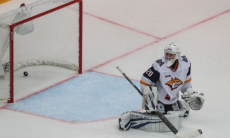 Клуб хоккеистов сборной Казахстана в КХЛ сменил голкипера