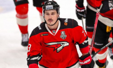 Звездный защитник станет одноклубником хоккеиста сборной Казахстана в КХЛ