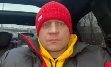 «Начал качаться, стало получаться». Александр Емельяненко готовится к бою с Вячеславом Дациком. Видео