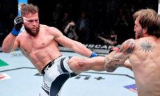 Уроженец Казахстана пригрозил нокаутом «сумасшедшему» экс-чемпиону UFC и назвал раунд