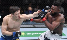 Отменен бой обидчика Жумагулова в UFC. Подробности