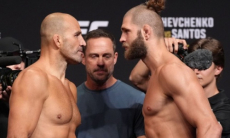 Прямая трансляция турнира UFC 275 с главным боем Тейшейра — Прохазка