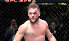 Уроженец Казахстана из топ-10 UFC сделал заявление перед поединком с экс-чемпионом промоушна