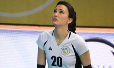 Сабина Алтынбекова продемонстрировала изящную фигуру после тренировки. Видео 