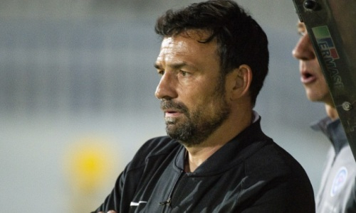Новый главный тренер сборной Словакии пожаловался перед матчем с Казахстаном