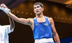 Капитан сборной Казахстана по боксу победил чемпиона мира в финале международного турнира