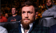 Топовый боец UFC нашел необычное применение виски Макгрегора. Видео