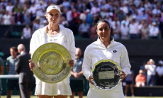 Соперница Рыбакиной получила награду после проигранного финала Уимблдона