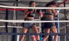 18-летняя боксерша за 11 секунд вынесла соперницу. Видео нокаута
