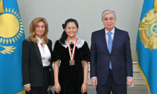 Президент Казахстана обратился к Бибисаре Асаубаевой