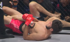 Чемпион Казахстана удосрочил соперника на турнире Octagon 34