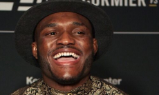 Бывший чемпион UFC показал мем о своем поражении глухим нокаутом