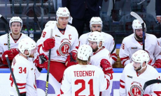 «Они неплохо двигают шайбу». В «Витязе» высказались о первом периоде матча с «Барысом»