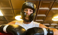 Казахстанский боксер провел спарринг с бойцом PFL из США. Фото