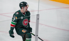 «Он красавчик». Хоккеист сборной Казахстана вызвал восхищение в топ-клубе КХЛ