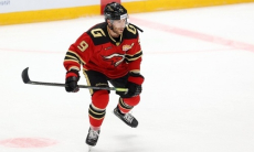 Экс-лидер «Барыса» выбыл минимум на две недели в КХЛ