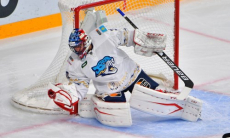 Голкипер «Барыса» сообщил о своей травме и предложениях от других клубов КХЛ