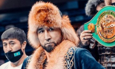 Казахстанскому претенденту на титул чемпиона мира подсказали способ победить кубинского нокаутера