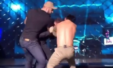 Российские бойцы MMA устроили драку в прямом эфире. Видео