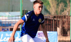 22-летний казахстанский футболист вышел на замену и принес победу зарубежному чемпиону. Видео