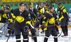 Букмекеры определили победителей двух матчей чемпионата Казахстана