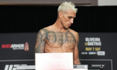 Оливейра отреагировал на слухи о бое с уроженцем Казахстана в UFC и получил его ответ