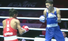 Видео полного боя 19-летнего чемпиона мира из Казахстана за выход в финал ЧА-2022 по боксу