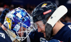 Шайба хоккеиста сборной Казахстана в меньшинстве помогла топ-клубу победить в КХЛ. Видео