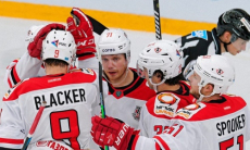 Хоккеисты сборной Казахстана принесли победу лидеру конференции КХЛ