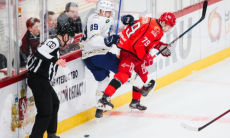 «Грязновато было». В Екатеринбурге отметили Линдена Вея после победы над «Барысом» и оценили его шансы на плей-офф