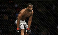 Топовый боец UFC узнал плохую новость перед поединком с Рахмоновым