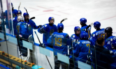 Молодежная сборная Казахстана по хоккею разбила Данию благодаря топовой игре таланта «Барыса»
